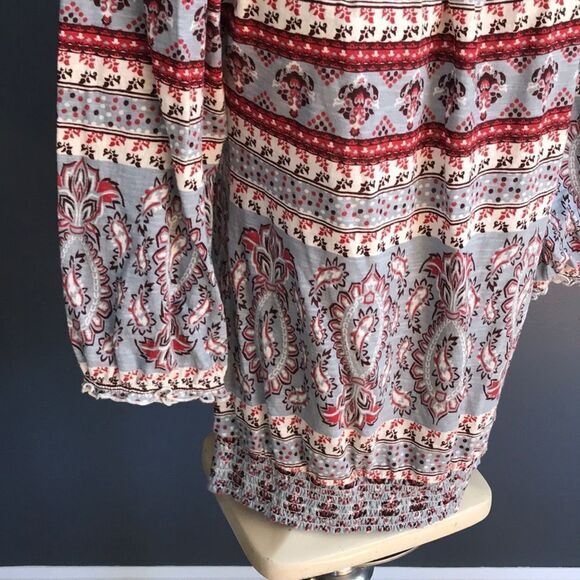 Lucky Brand boho style gray/brown/red print top XS - Picture 3 of 8